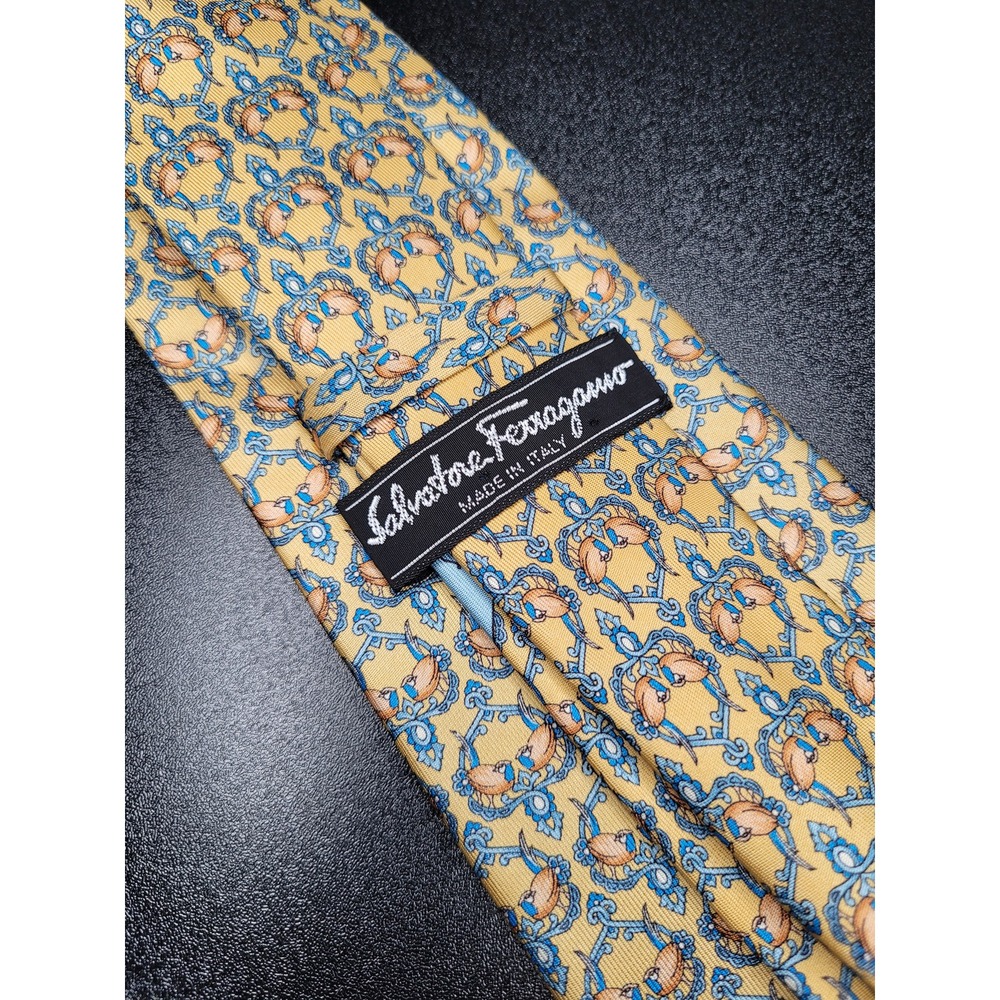 Salvatore Ferragamo Men's Necktie Yellow Bird Crest Silk 3.75" x 58" Excellent